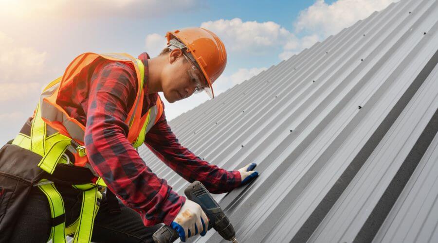 Expert new roof installation services in Moundville, AL